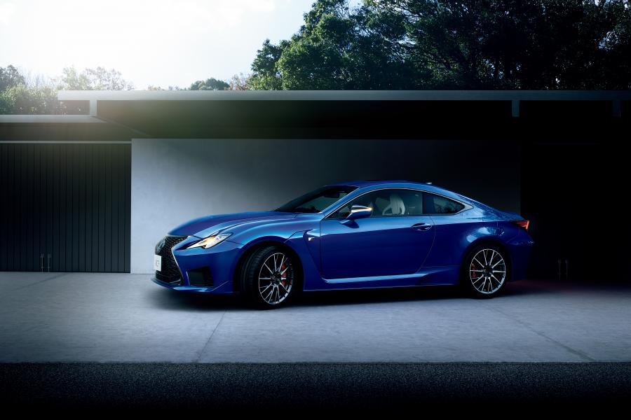  Lexus RC F 2019 года  (JP) (фото 1 из 2)